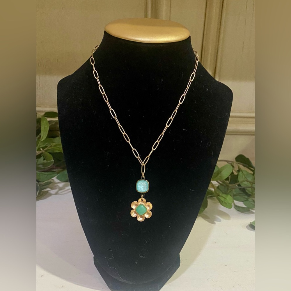 BRAND NEW WITH TAGS Pink Panache Gold & Mint Flower Necklace